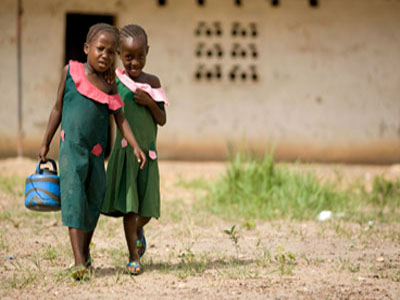Intégrer les droits de l'enfant dans la coopération pour le développement