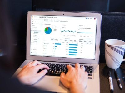 Presenting data visually